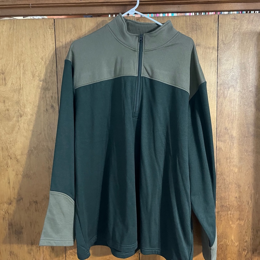 Red Head Pull Over